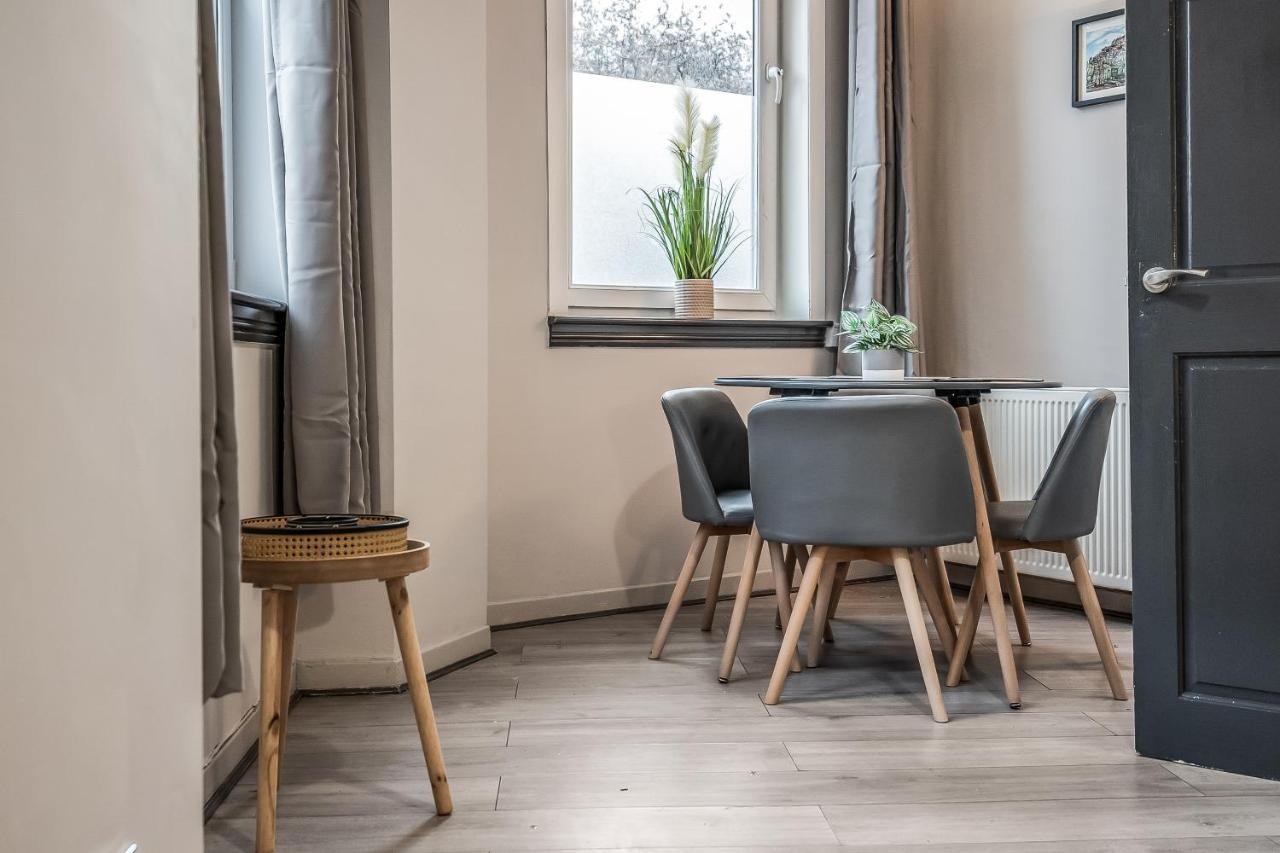 Private Ground Floor Main Door Entrance - Spacious 2 Bedroom Property - The Shore, Leith Edinburgh Exteriér fotografie