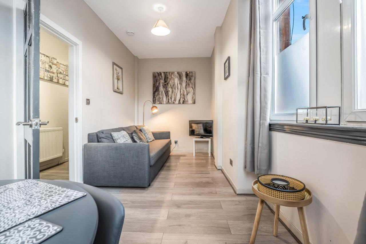 Private Ground Floor Main Door Entrance - Spacious 2 Bedroom Property - The Shore, Leith Edinburgh Exteriér fotografie