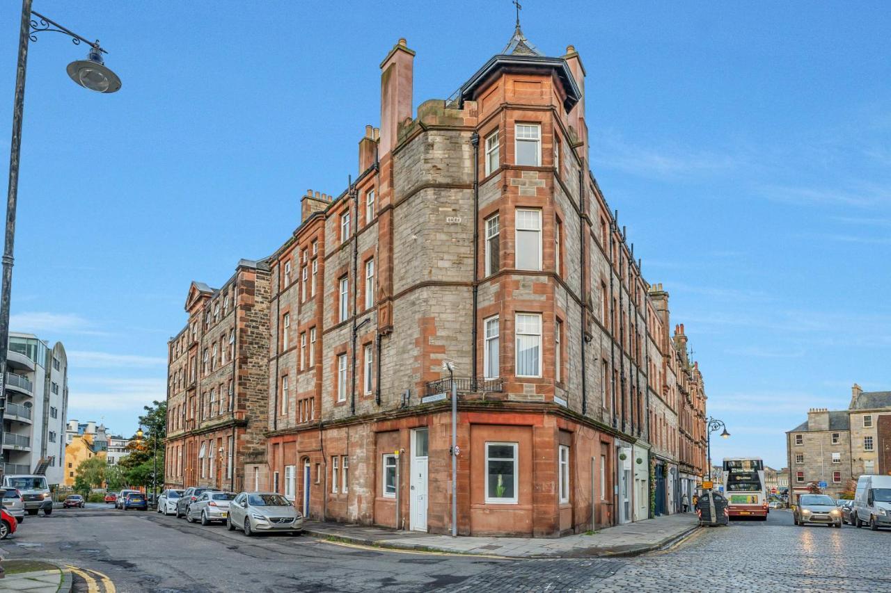 Private Ground Floor Main Door Entrance - Spacious 2 Bedroom Property - The Shore, Leith Edinburgh Exteriér fotografie
