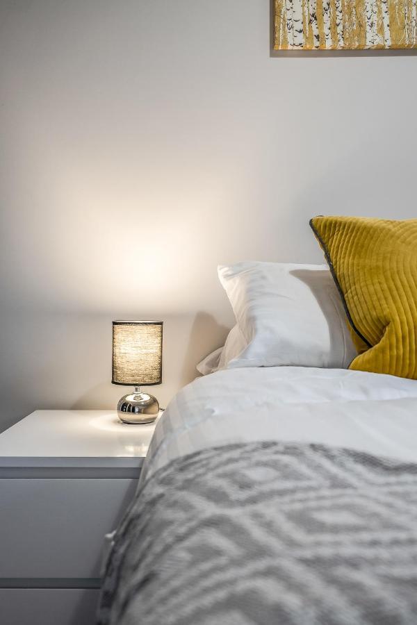 Private Ground Floor Main Door Entrance - Spacious 2 Bedroom Property - The Shore, Leith Edinburgh Exteriér fotografie