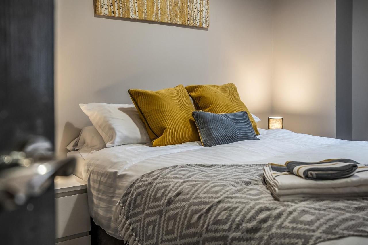 Private Ground Floor Main Door Entrance - Spacious 2 Bedroom Property - The Shore, Leith Edinburgh Exteriér fotografie