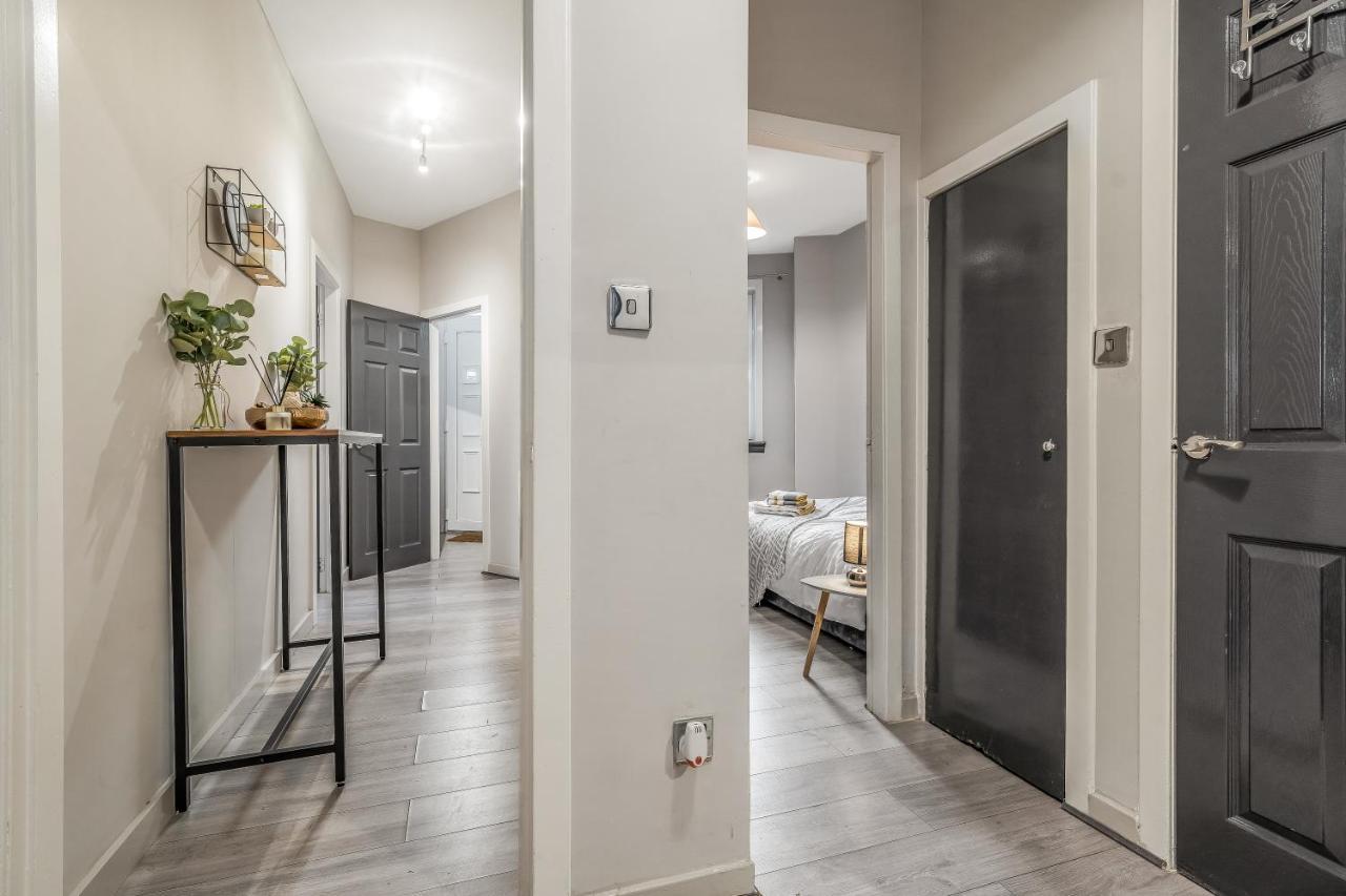Private Ground Floor Main Door Entrance - Spacious 2 Bedroom Property - The Shore, Leith Edinburgh Exteriér fotografie